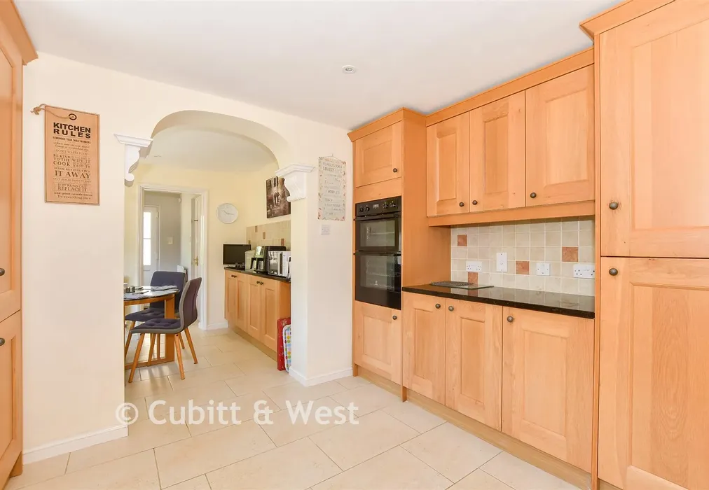Kitchen - Masons Way, Pulborough, West Sussex - Wards of Kent