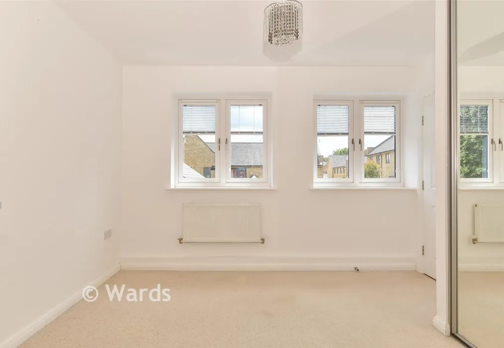 Bedroom 3 - The Fort, Rochester, Kent - Wards of Kent