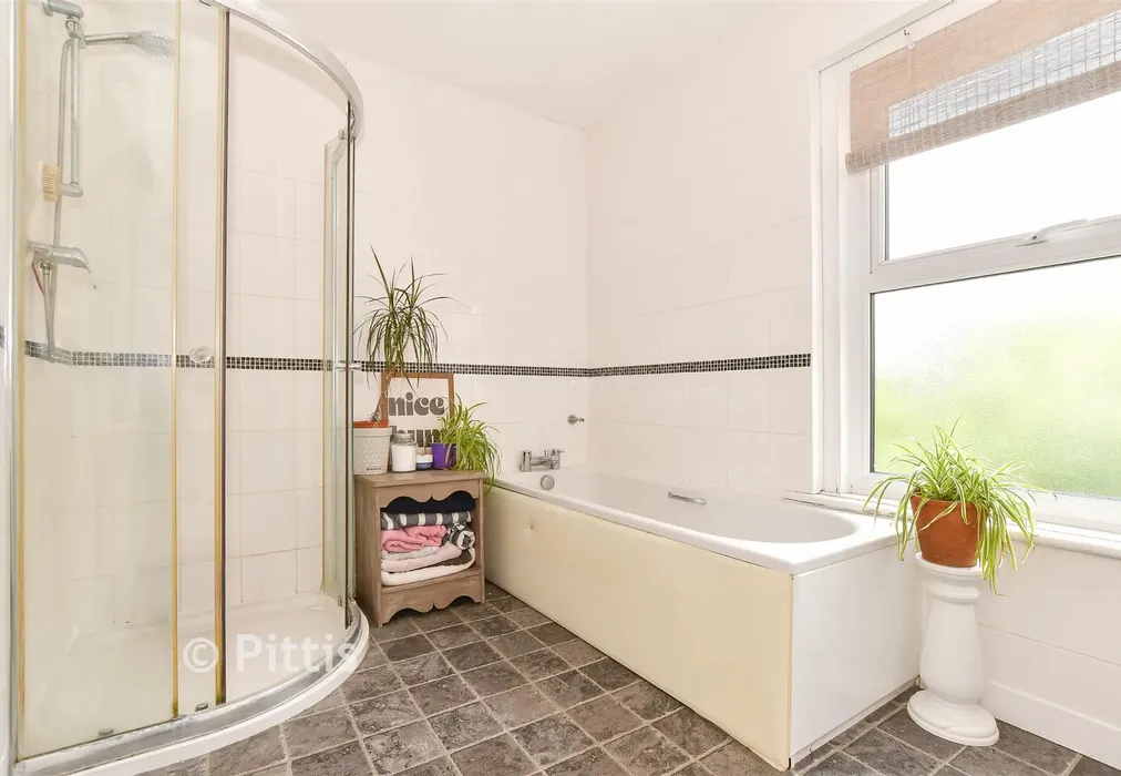 Bathroom - St. Paul's Crescent, Shanklin, Isle of Wight - Wards of Kent