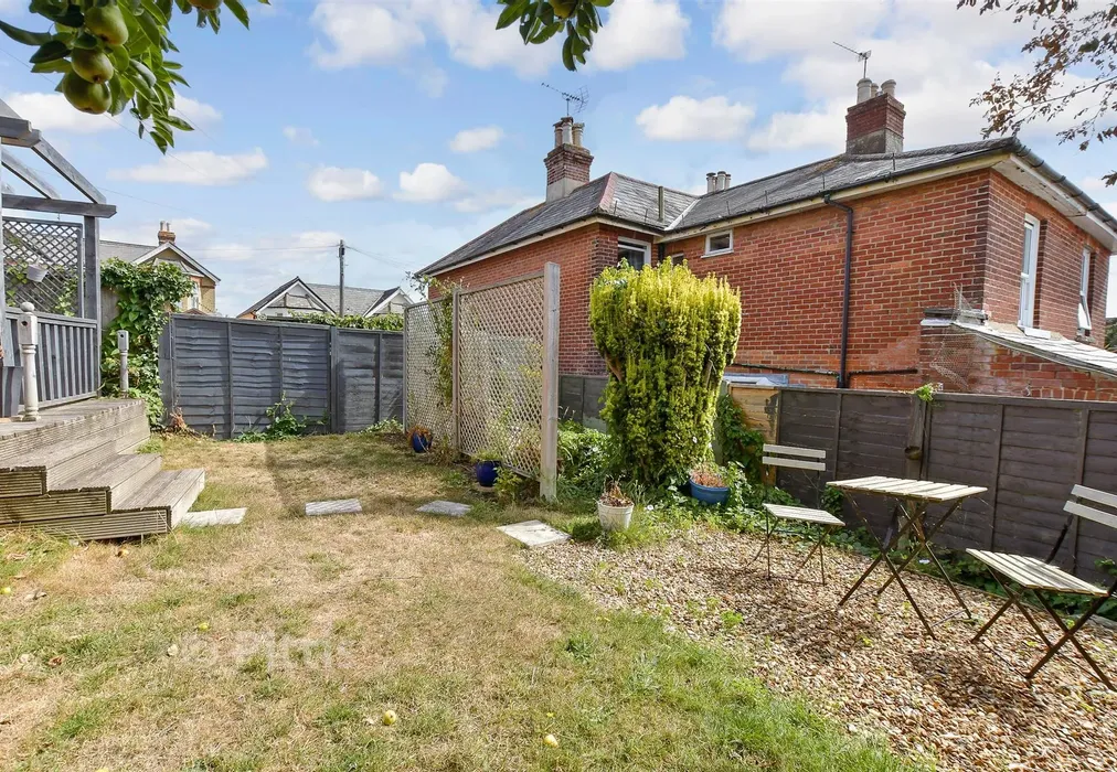 Rear Garden - St. Paul's Crescent, Shanklin, Isle of Wight - Wards of Kent