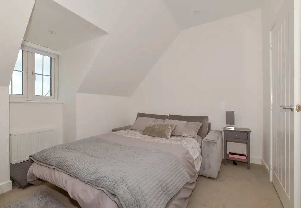bedroom 3 - Campion Avenue Herne Bay CT6 - Wards of Kent