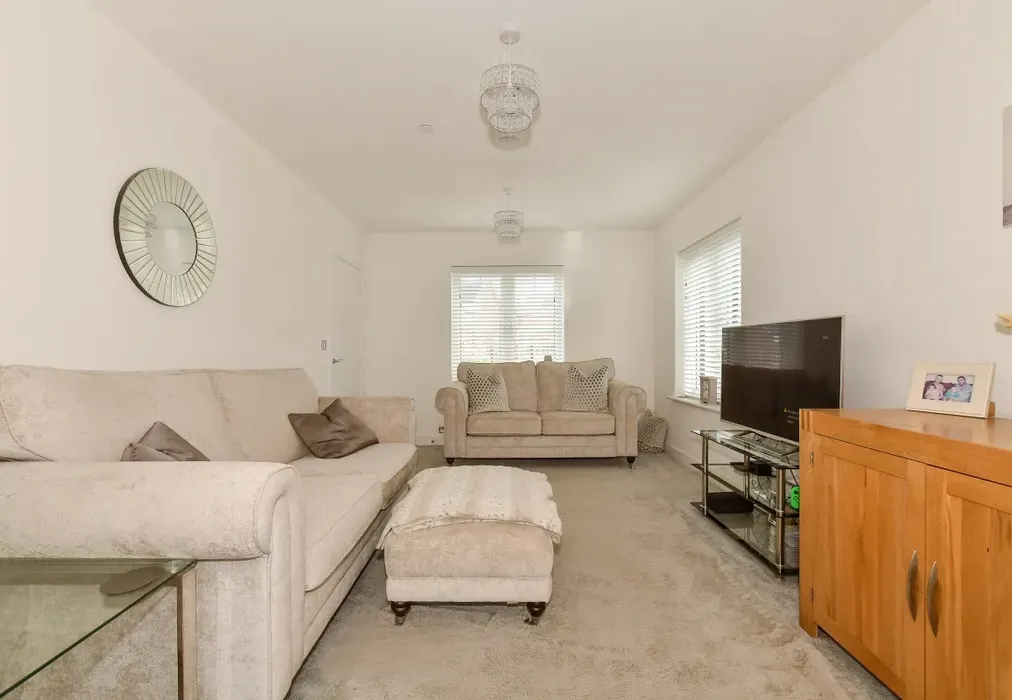Lounge - Campion Avenue Herne Bay CT6 - Wards of Kent