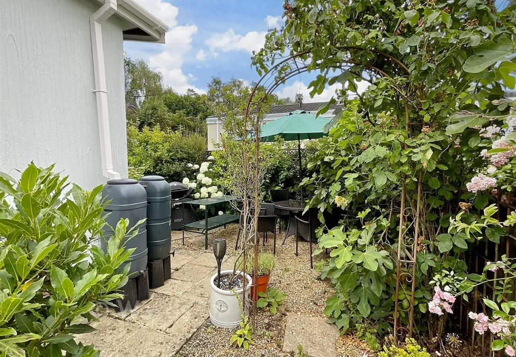 Garden Area - East Hill Park, Knatts Valley, Kent - Wards of Kent