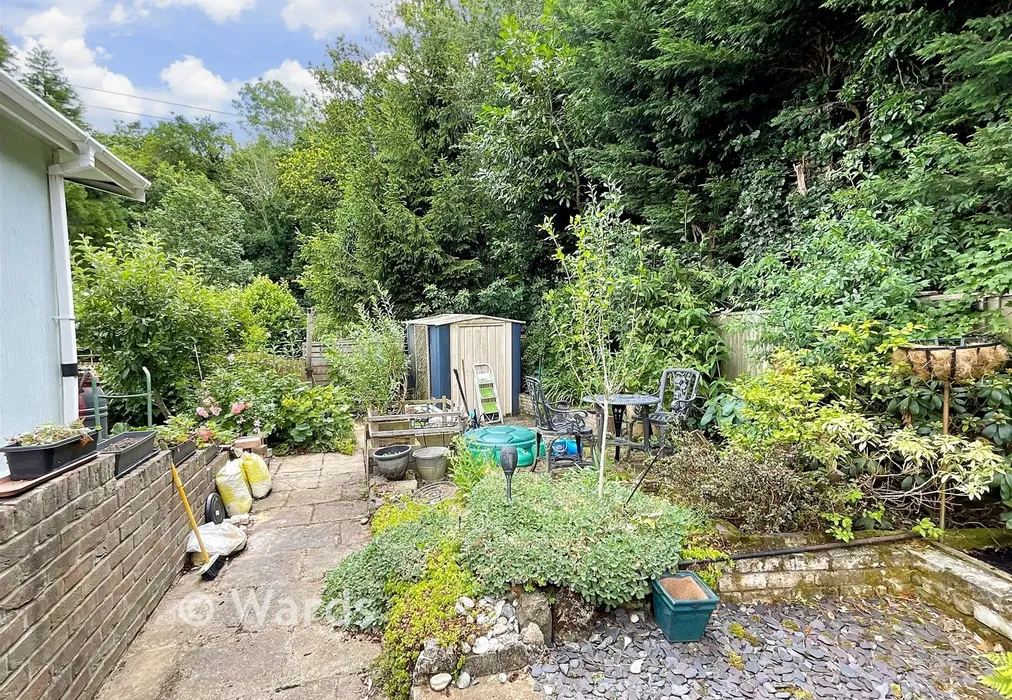 Outside Space - East Hill Park, Knatts Valley, Kent - Wards of Kent