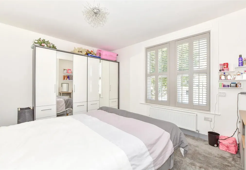 Bedroom 1 - St. Andrew's Road, Southsea, Hampshire - Wards of Kent