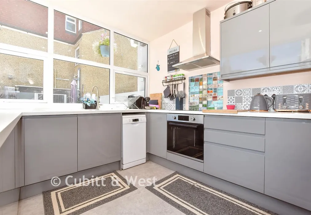 Kitchen - St. Andrew's Road, Southsea, Hampshire - Wards of Kent