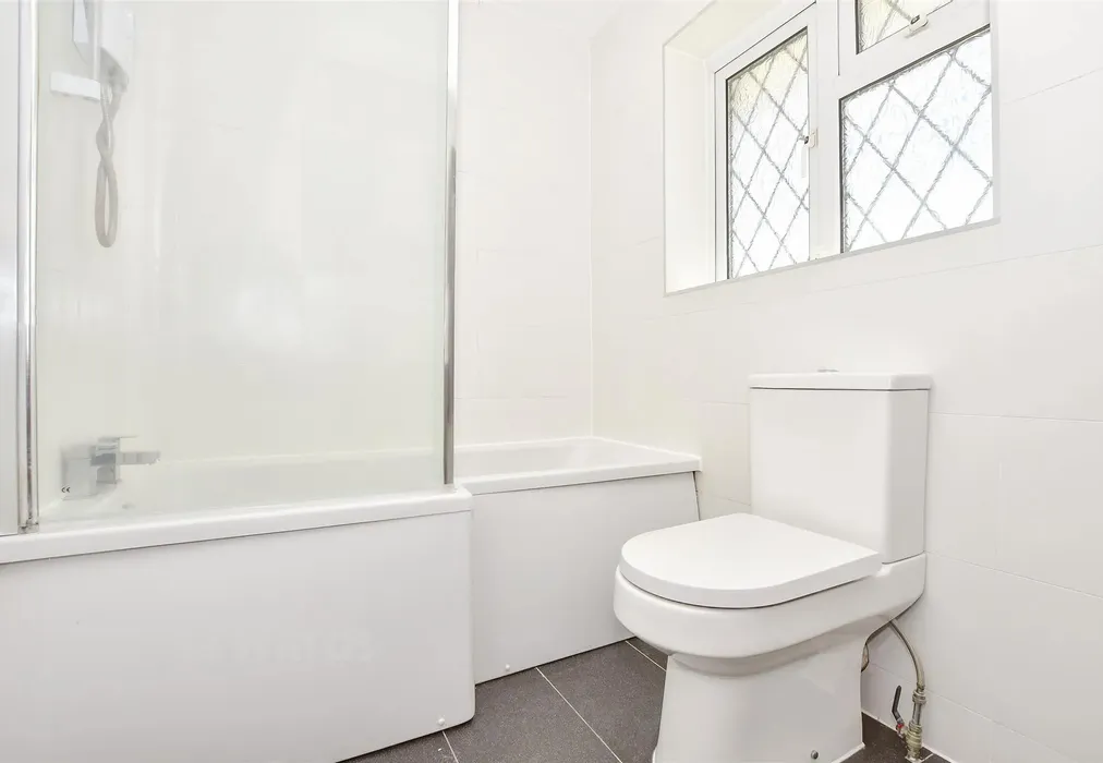 Bathroom - Lords Wood Lane, Lords Wood, Chatham, Kent - Wards of Kent