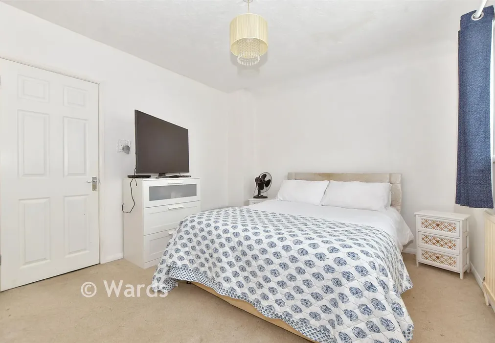 Bedroom 1 - Warren Road, Folkestone, Kent - Wards of Kent