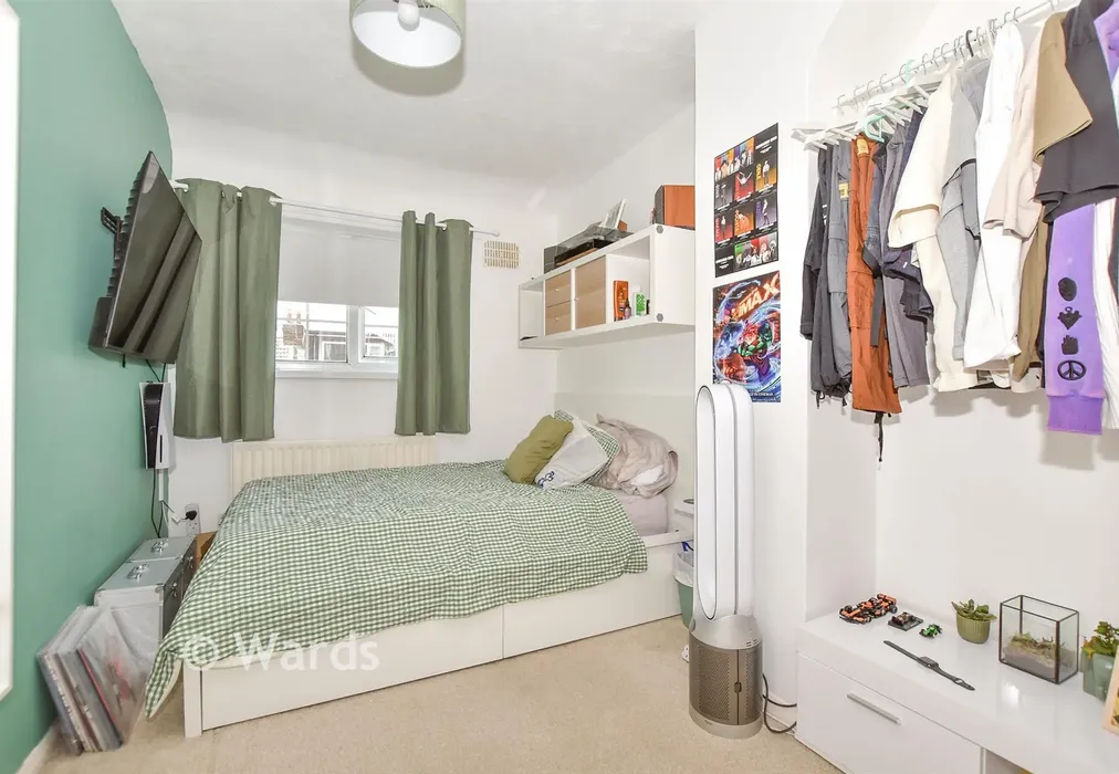 Bedroom 3 - Warren Road, Folkestone, Kent - Wards of Kent