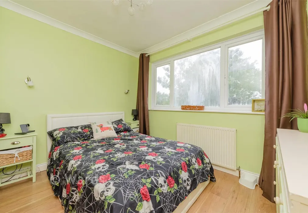 Bedroom 1 - Downbank Avenue, Bexleyheath, Kent - Wards of Kent