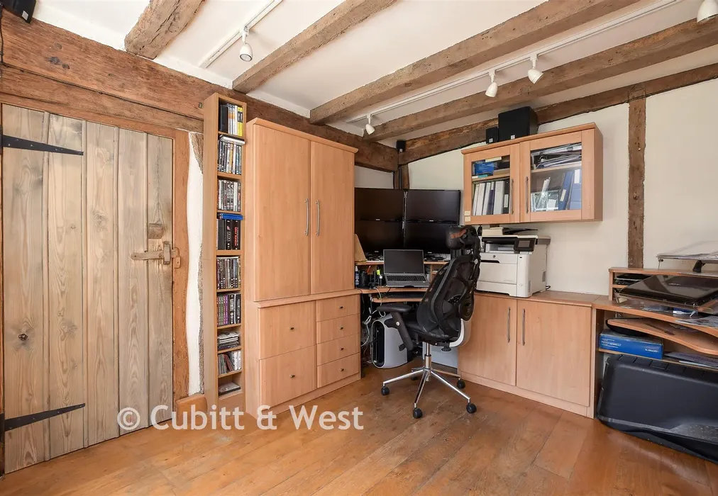 Study - Newchapel Road, Lingfield, Surrey - Wards of Kent