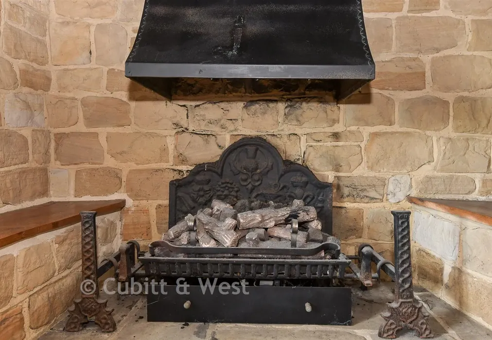 Inglenook Fireplace - Newchapel Road, Lingfield, Surrey - Wards of Kent