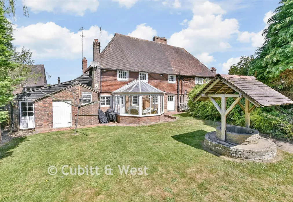 Rear Garden - Newchapel Road, Lingfield, Surrey - Wards of Kent