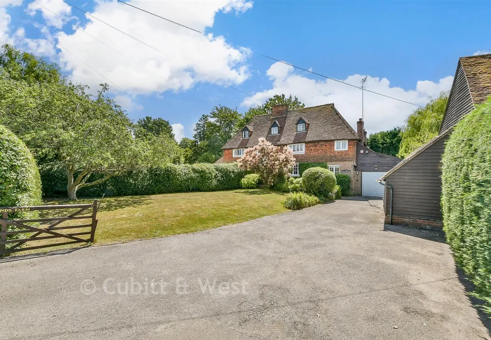 Driveway/Parking - Newchapel Road, Lingfield, Surrey - Wards of Kent