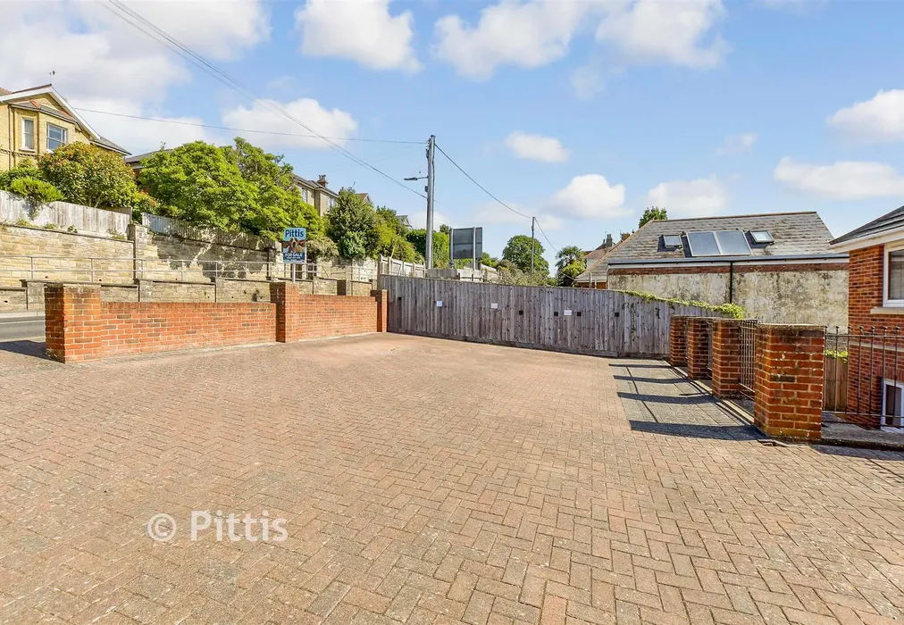 Driveway/Parking - New Road, Brading, Sandown, Isle of Wight - Wards of Kent
