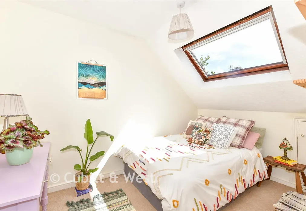 Bedroom 2 - Oaks Close, Westergate, West Sussex - Wards of Kent
