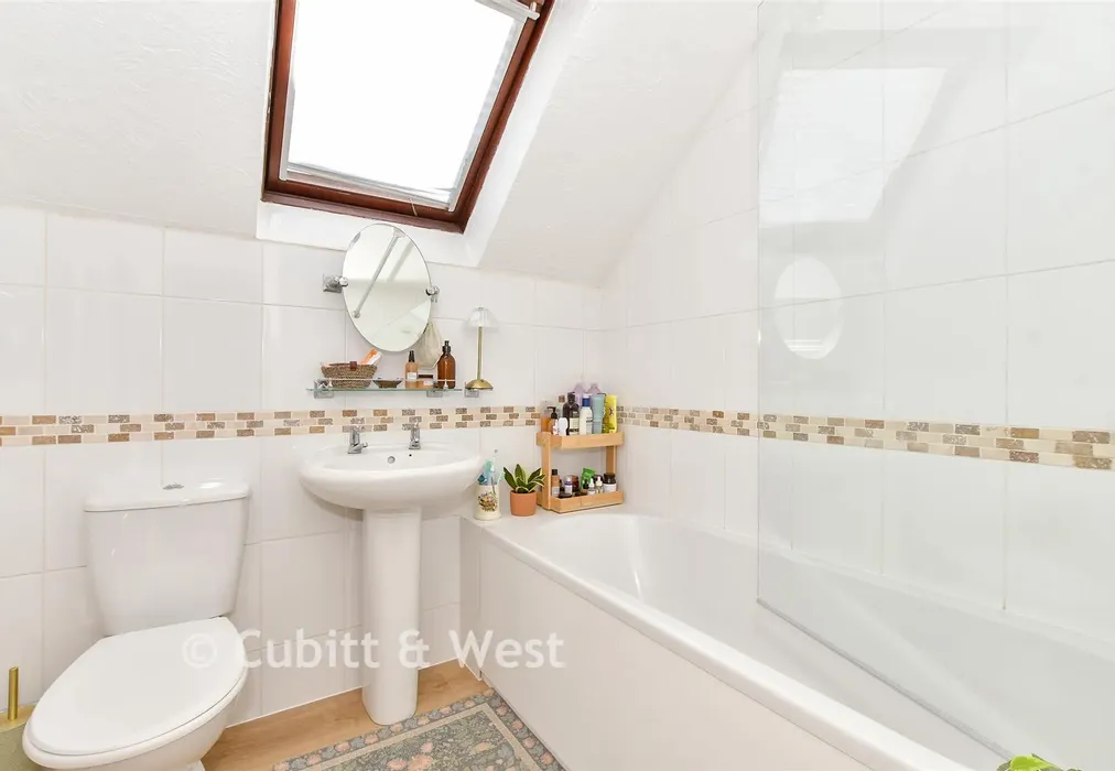 Bathroom - Oaks Close, Westergate, West Sussex - Wards of Kent
