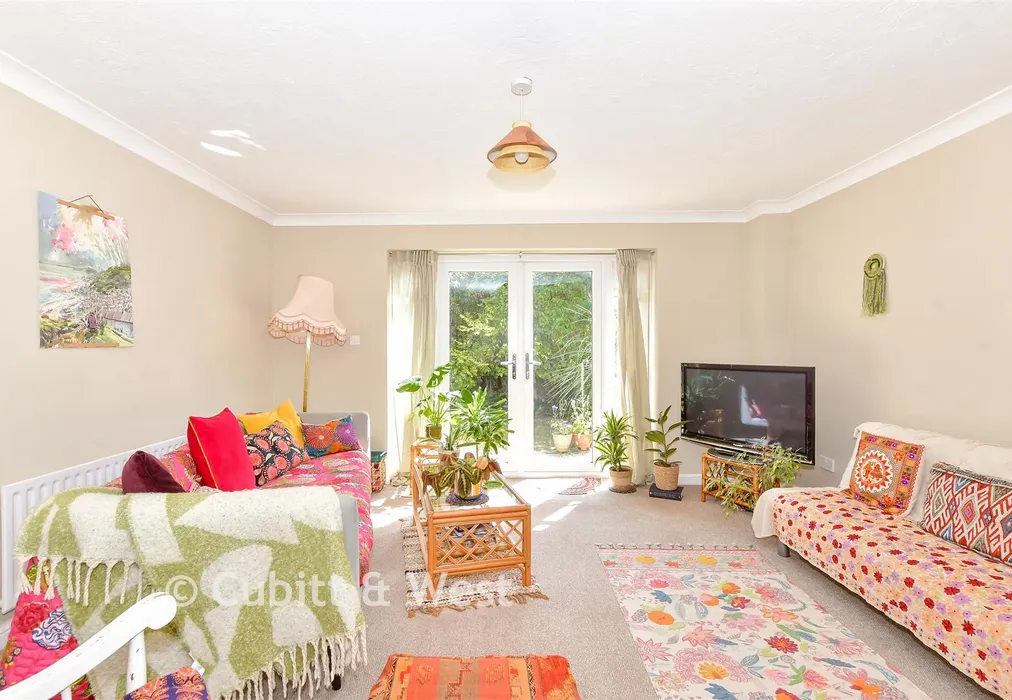 Sitting Room - Oaks Close, Westergate, West Sussex - Wards of Kent