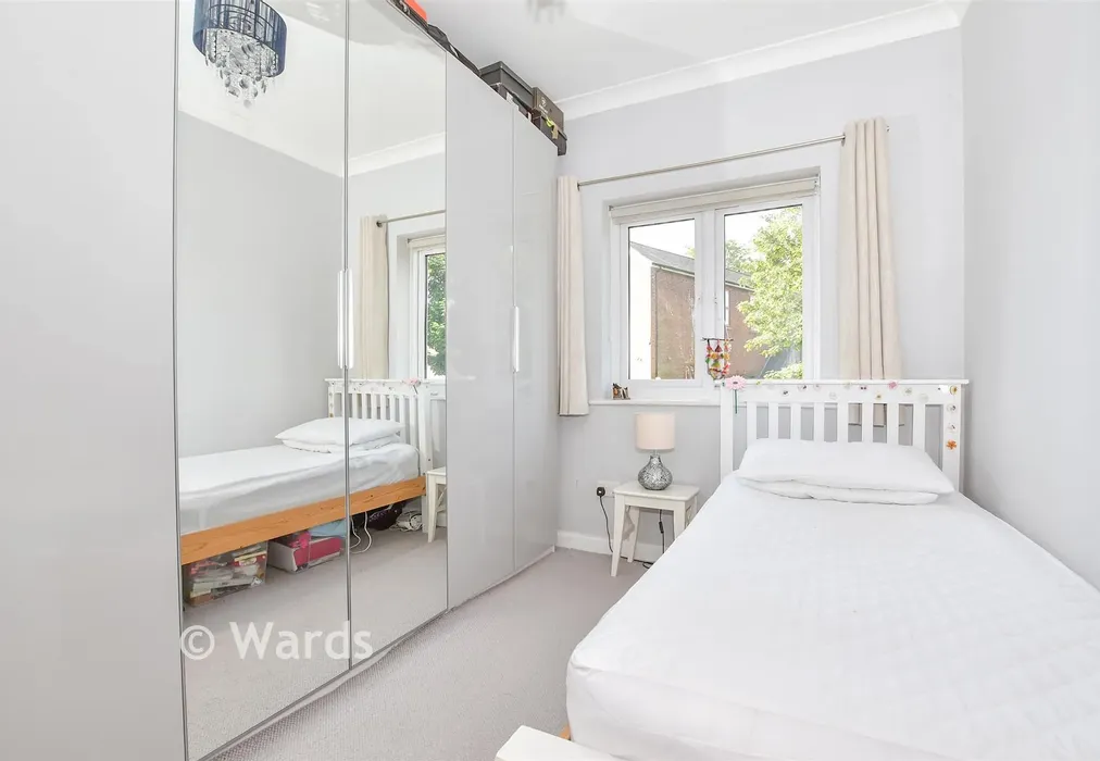 Bedroom 2 - Mill Street, East Malling, Kent - Wards of Kent