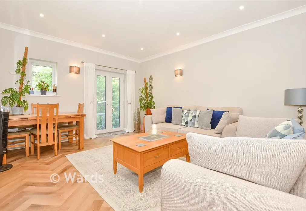 Lounge/Diner - Mill Street, East Malling, Kent - Wards of Kent