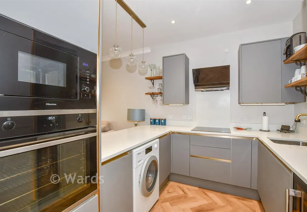 Kitchen - Mill Street, East Malling, Kent - Wards of Kent