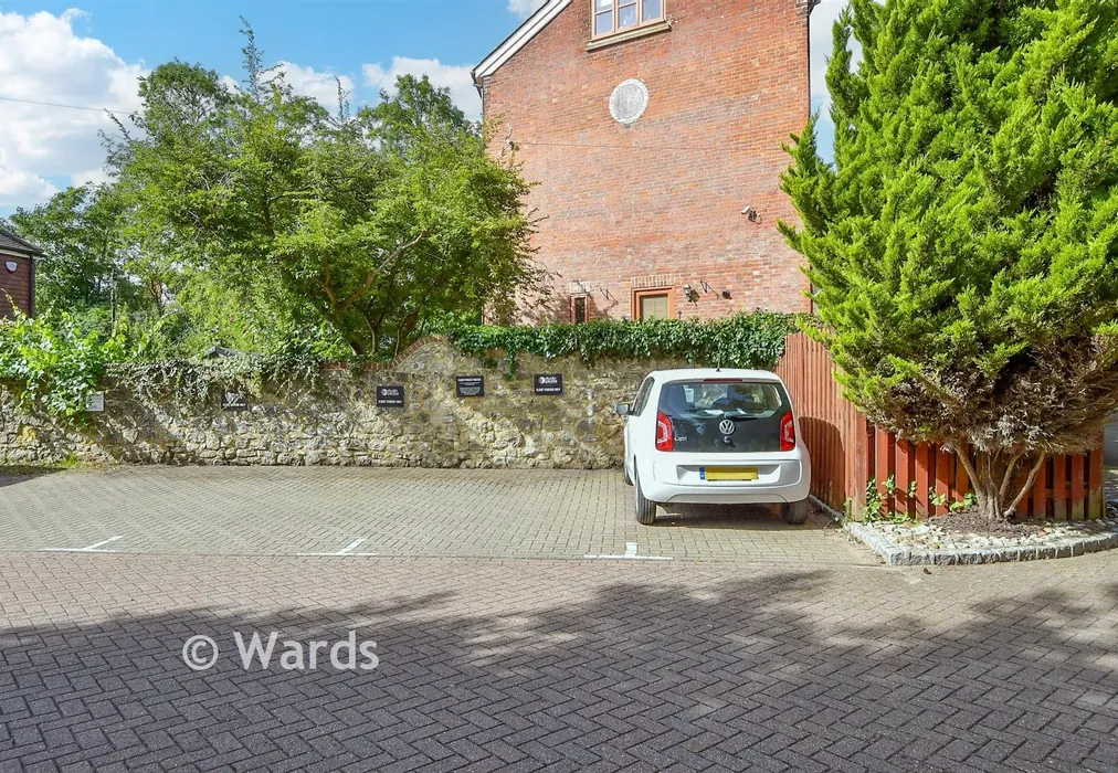 Driveway/Parking - Mill Street, East Malling, Kent - Wards of Kent
