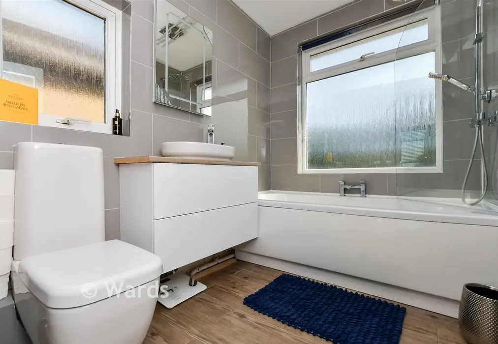 Bathroom - Westfield Road, Birchington, Kent - Wards of Kent