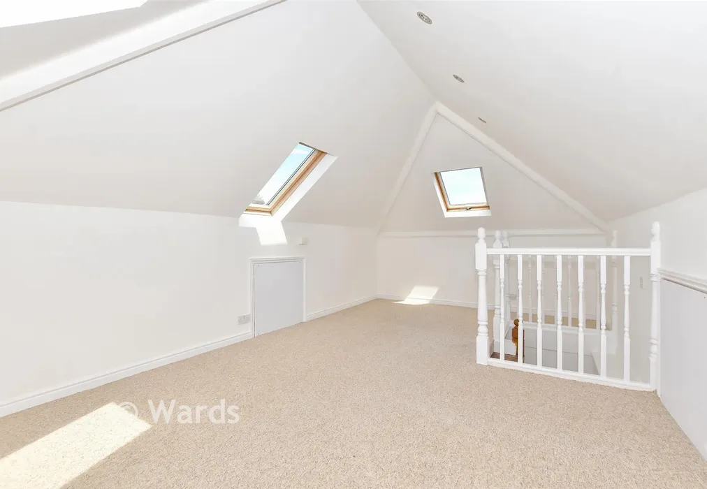 Loft Room - Cross Road, Birchington, Kent - Wards of Kent