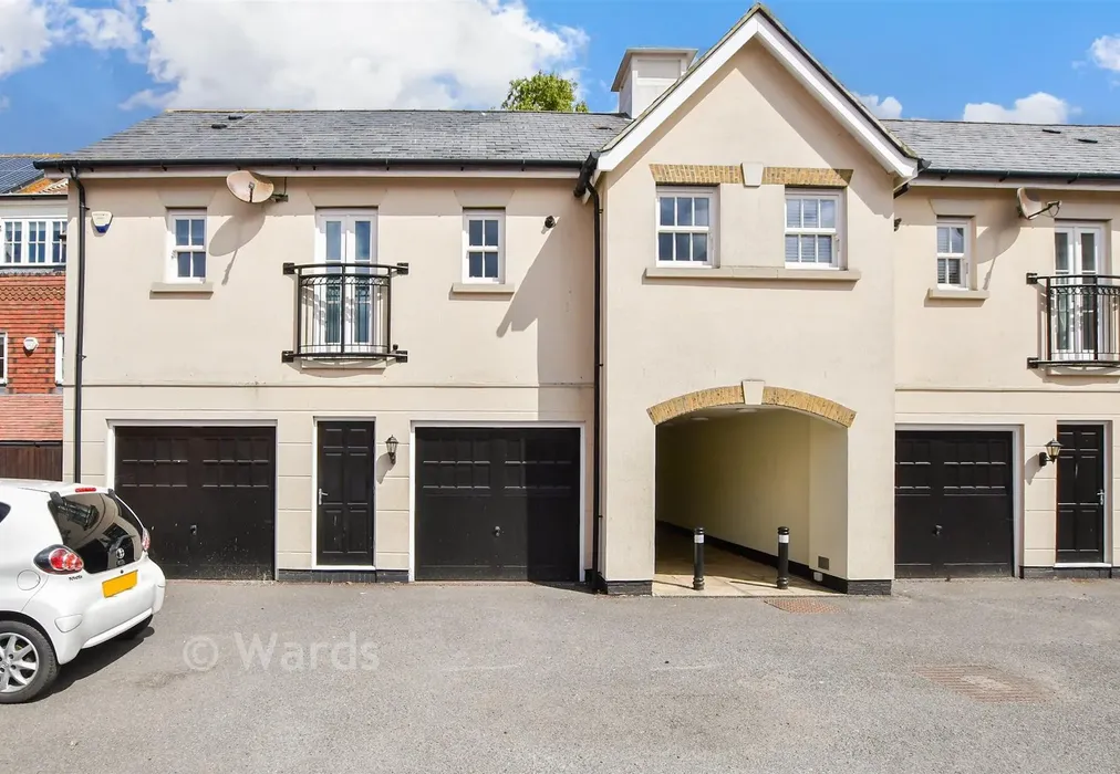Driveway/Parking - College Square, Westgate-On-Sea, Kent - Wards of Kent
