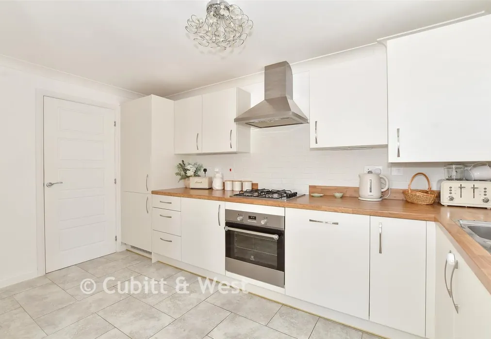 Kitchen - Benjamin Gray Drive, Littlehampton, West Sussex - Wards of Kent