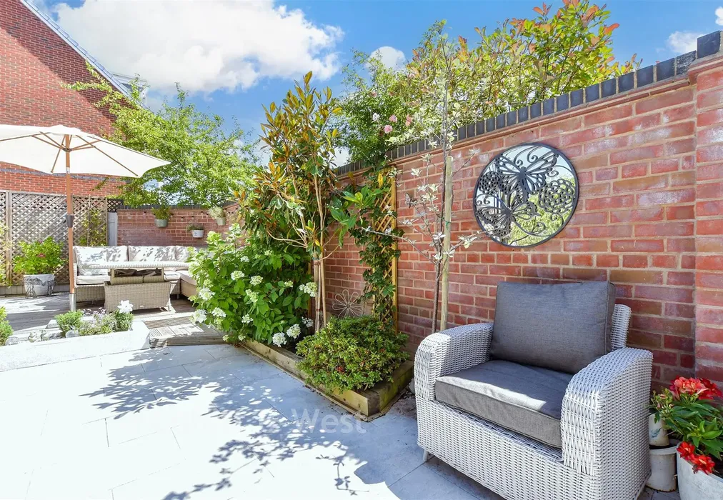Rear Garden - Benjamin Gray Drive, Littlehampton, West Sussex - Wards of Kent