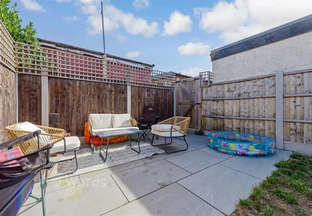 Patio / Decking - Bartlett Road, Gravesend, Kent - Wards of Kent