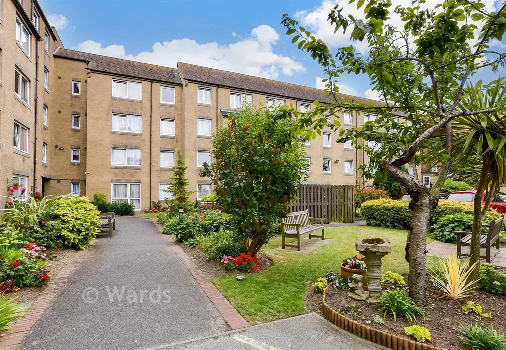 Communal Gardens - Wellington Crescent, Ramsgate, Kent - Wards of Kent