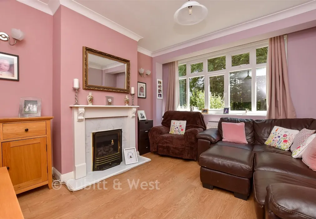 Living Room - London Road, Wallington, Surrey - Wards of Kent
