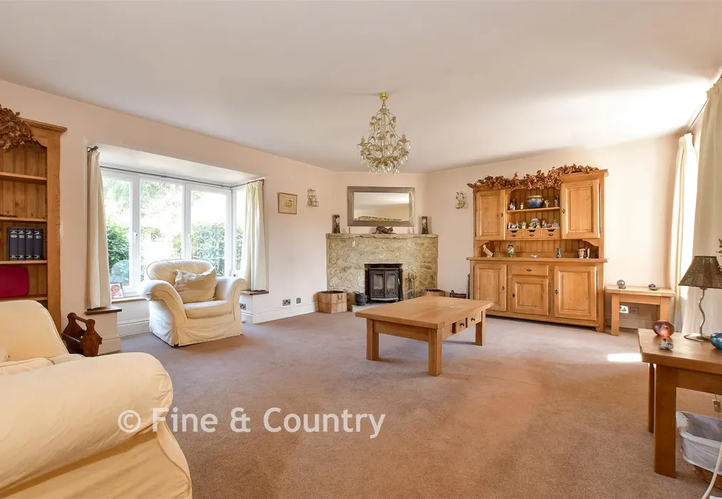 Sitting Room - Camp Road, Freshwater, Isle of Wight - Wards of Kent