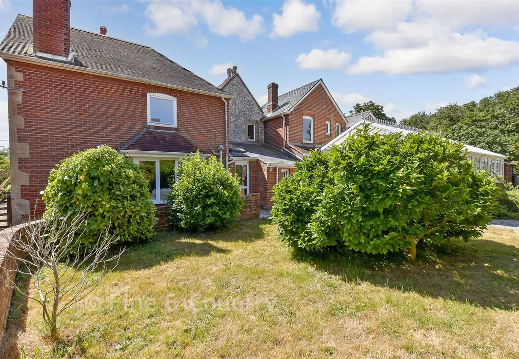 Rear Garden - Camp Road, Freshwater, Isle of Wight - Wards of Kent