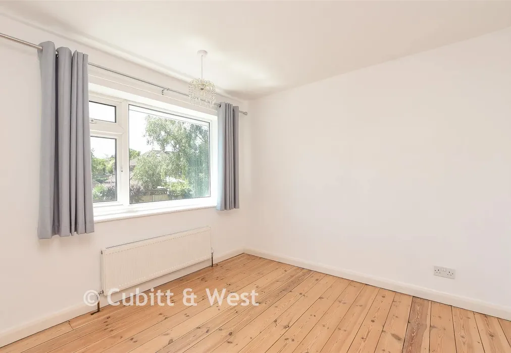 Bedroom 2 - Reeve Road, Reigate, Surrey - Wards of Kent