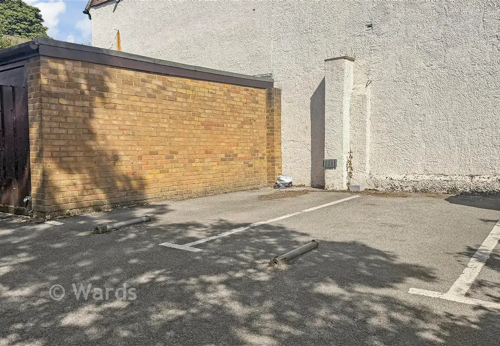 Parking NEW - Old Mill Close, Eynsford, Dartford, Kent - Wards of Kent