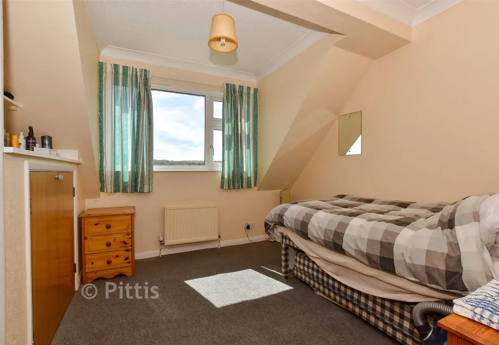 Bedroom 3 - Lowtherville Road, Ventnor, Isle of Wight - Wards of Kent