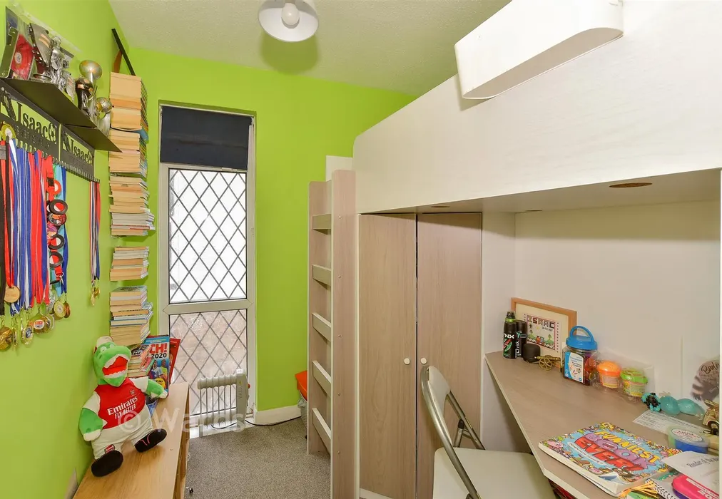 Bedroom 2 - Strangford Place, Herne Bay, Kent - Wards of Kent