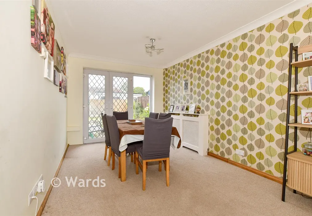 Lounge/Diner - Strangford Place, Herne Bay, Kent - Wards of Kent