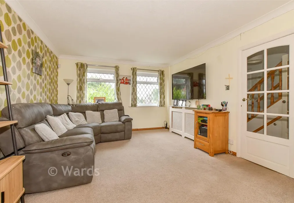 Lounge/Diner - Strangford Place, Herne Bay, Kent - Wards of Kent
