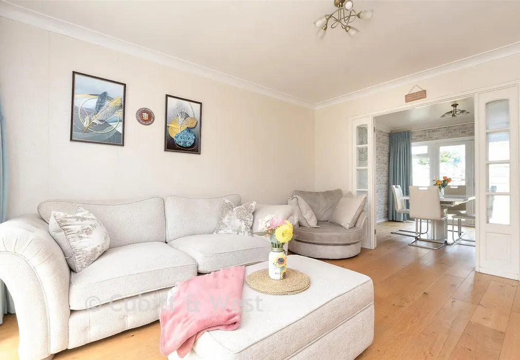 Lounge - Woodhatch Road, Redhill, Surrey - Wards of Kent