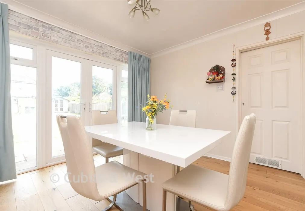 Dining Area - Woodhatch Road, Redhill, Surrey - Wards of Kent