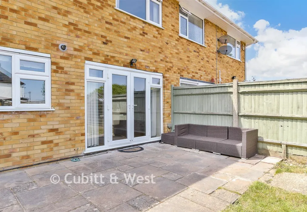 Rear Garden - Woodhatch Road, Redhill, Surrey - Wards of Kent