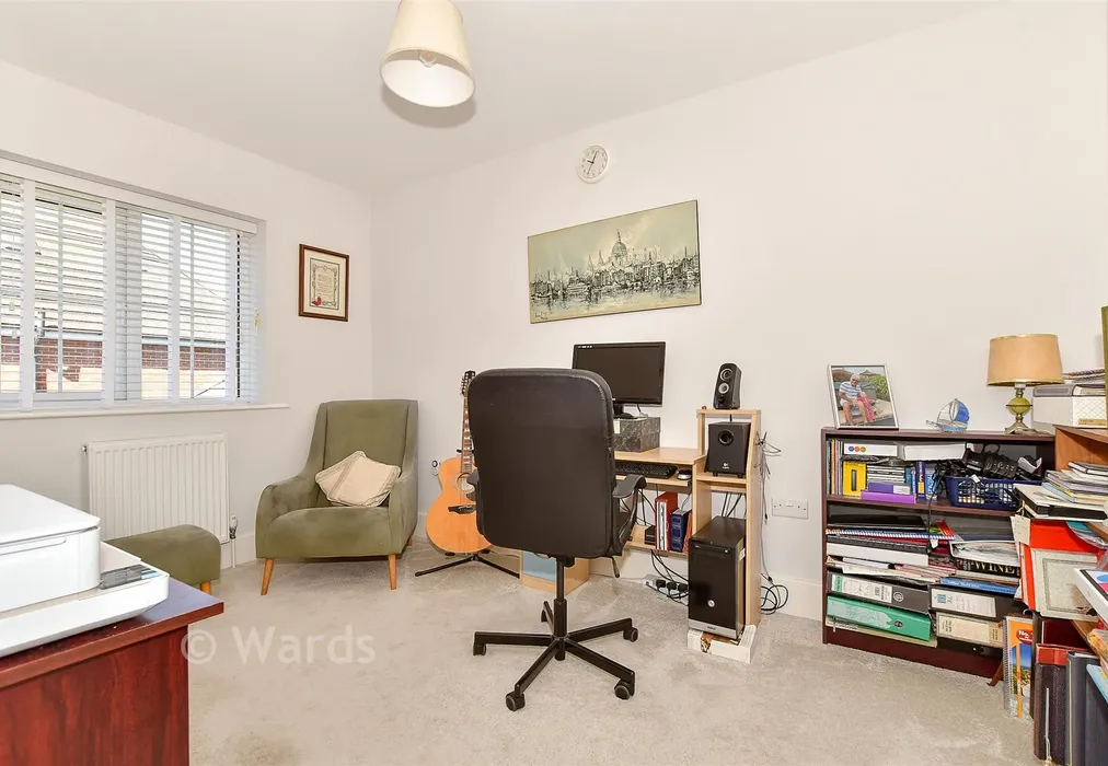 Bedroom 4 - Smith Way, Headcorn, Ashford, Kent - Wards of Kent