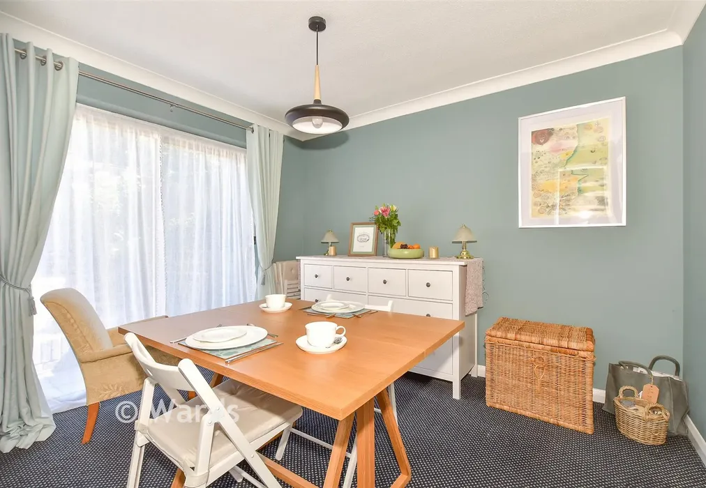 Dining Room - Little Meadow, Upper Harbledown, Canterbury, Kent - Wards of Kent