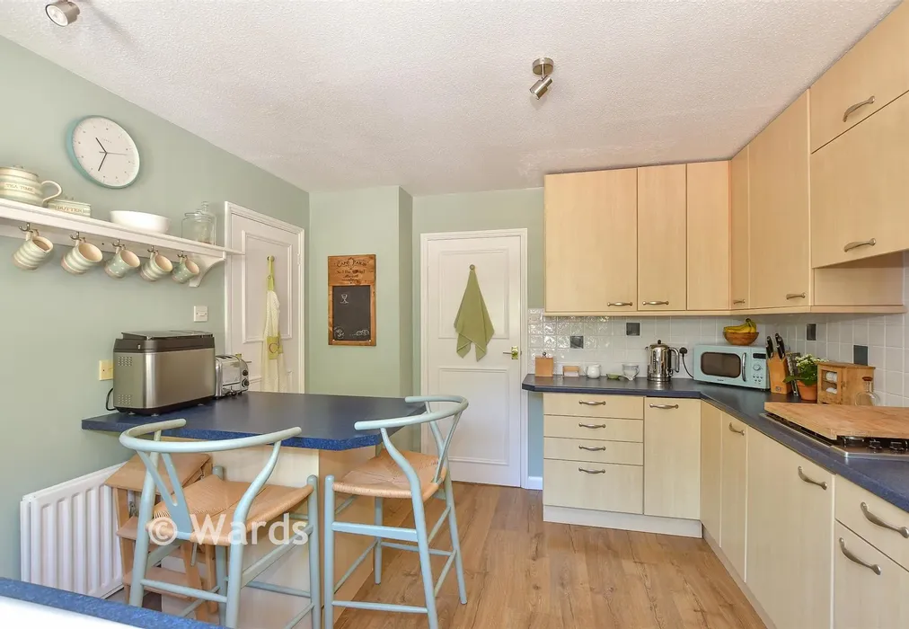 Kitchen - Little Meadow, Upper Harbledown, Canterbury, Kent - Wards of Kent