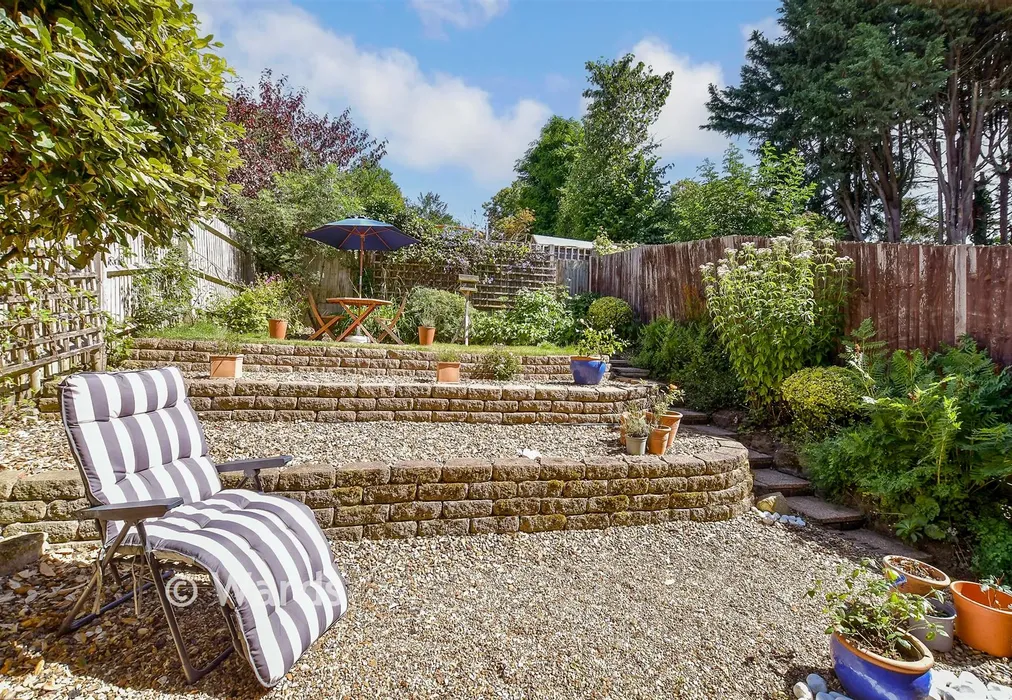 Rear Garden - Little Meadow, Upper Harbledown, Canterbury, Kent - Wards of Kent