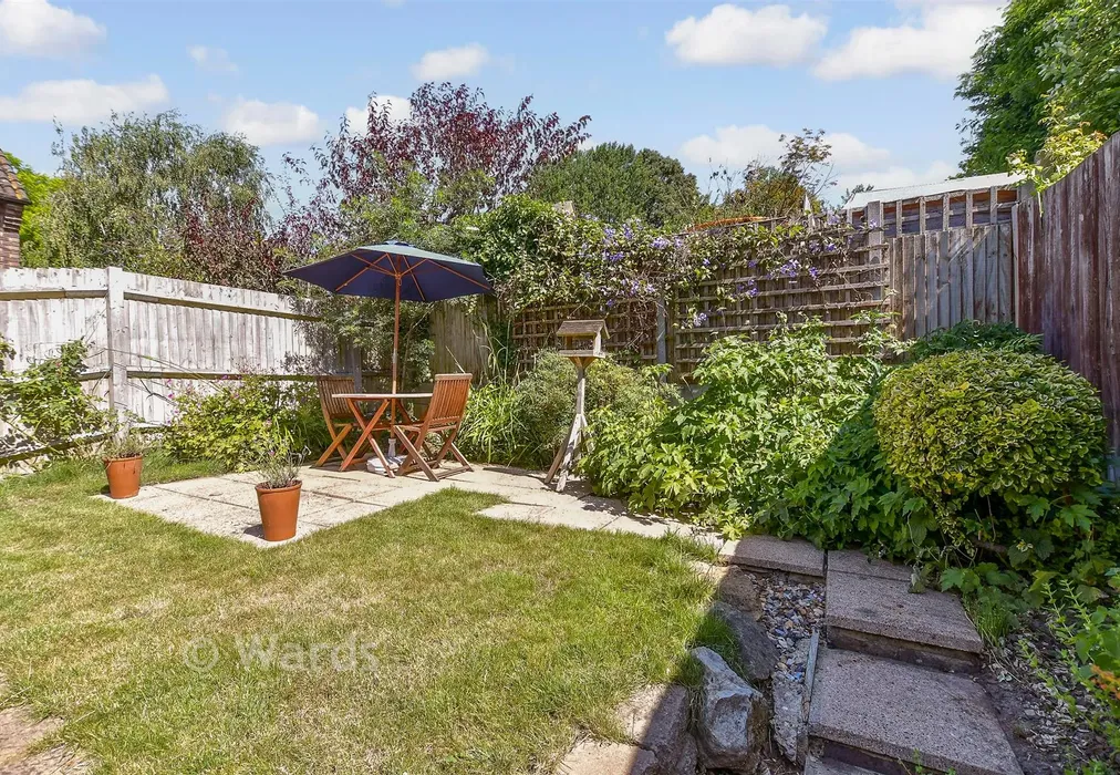 Rear Garden - Little Meadow, Upper Harbledown, Canterbury, Kent - Wards of Kent